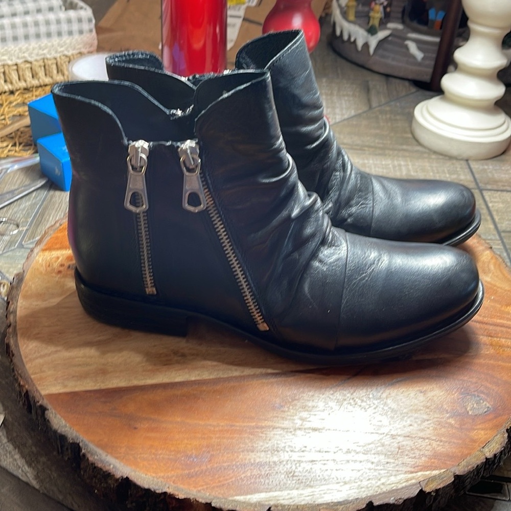 Black Leather Ankle Boots with Zipper